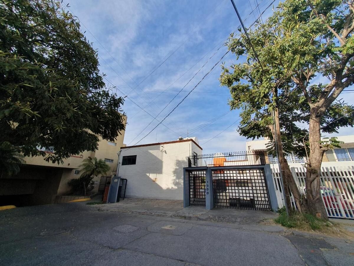 1 de 14: Fachada coto