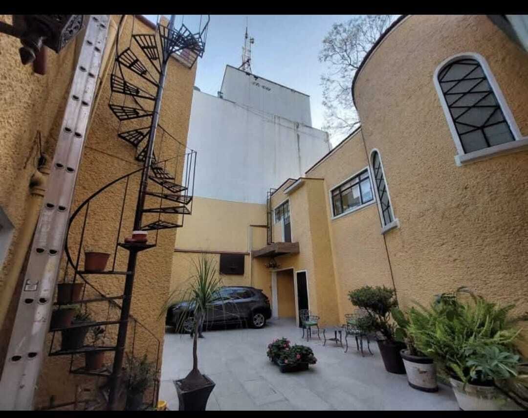 3 de 8