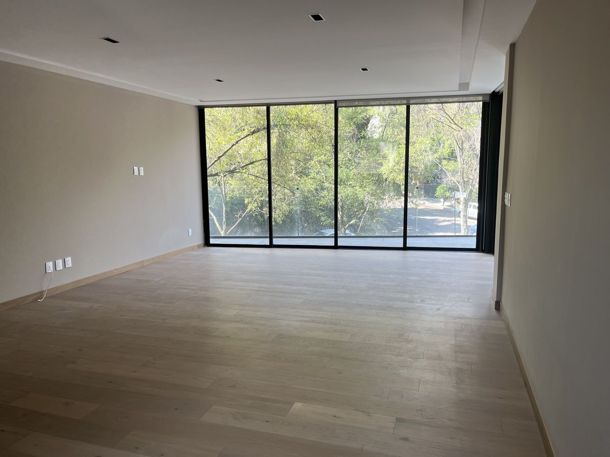 1 de 18: Sala y comedor