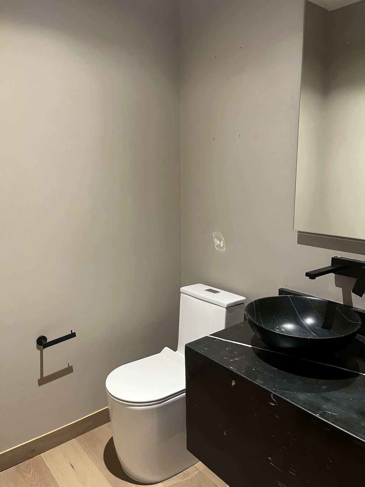 4 de 18: Baño de visitas