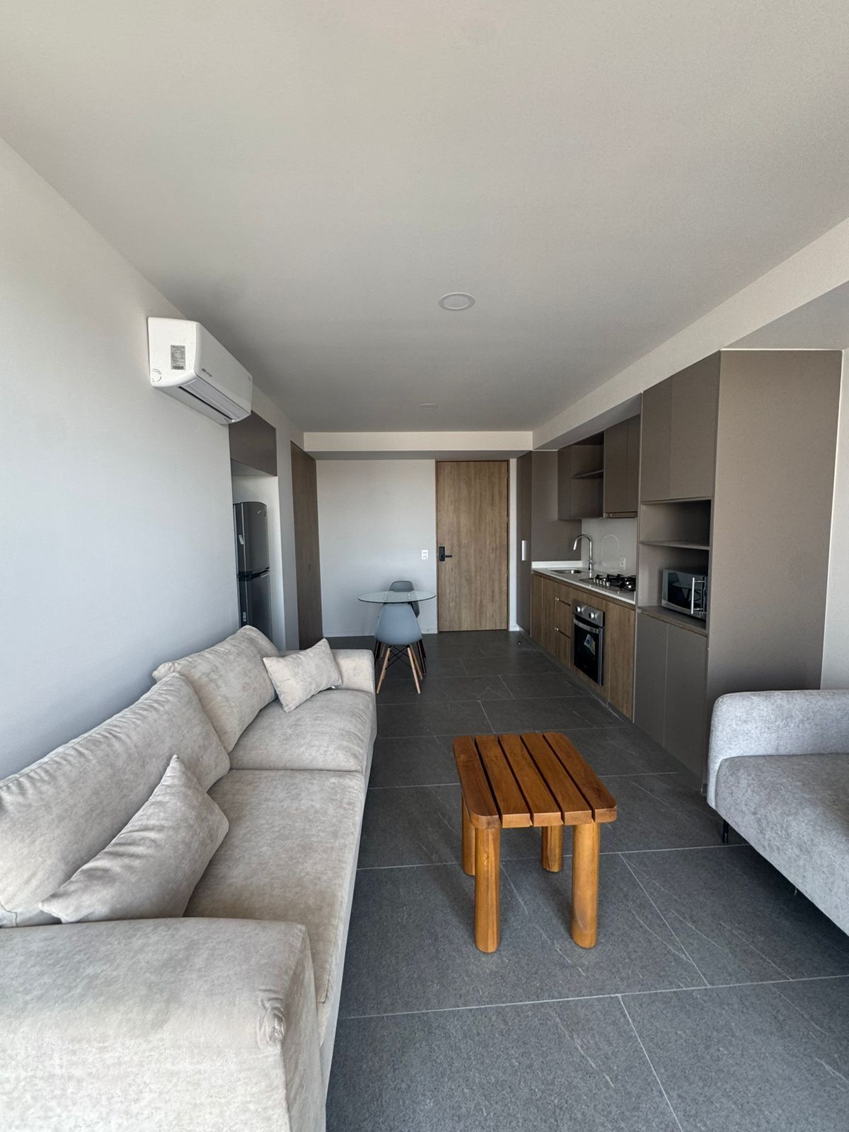 https://assets.easybroker.com/property_images/5241411/90195956/EB-TD1411.jpeg?version=1747285808