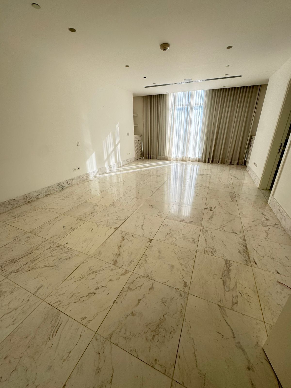 12 de 34: HABITACIÓN PRINCIPAL