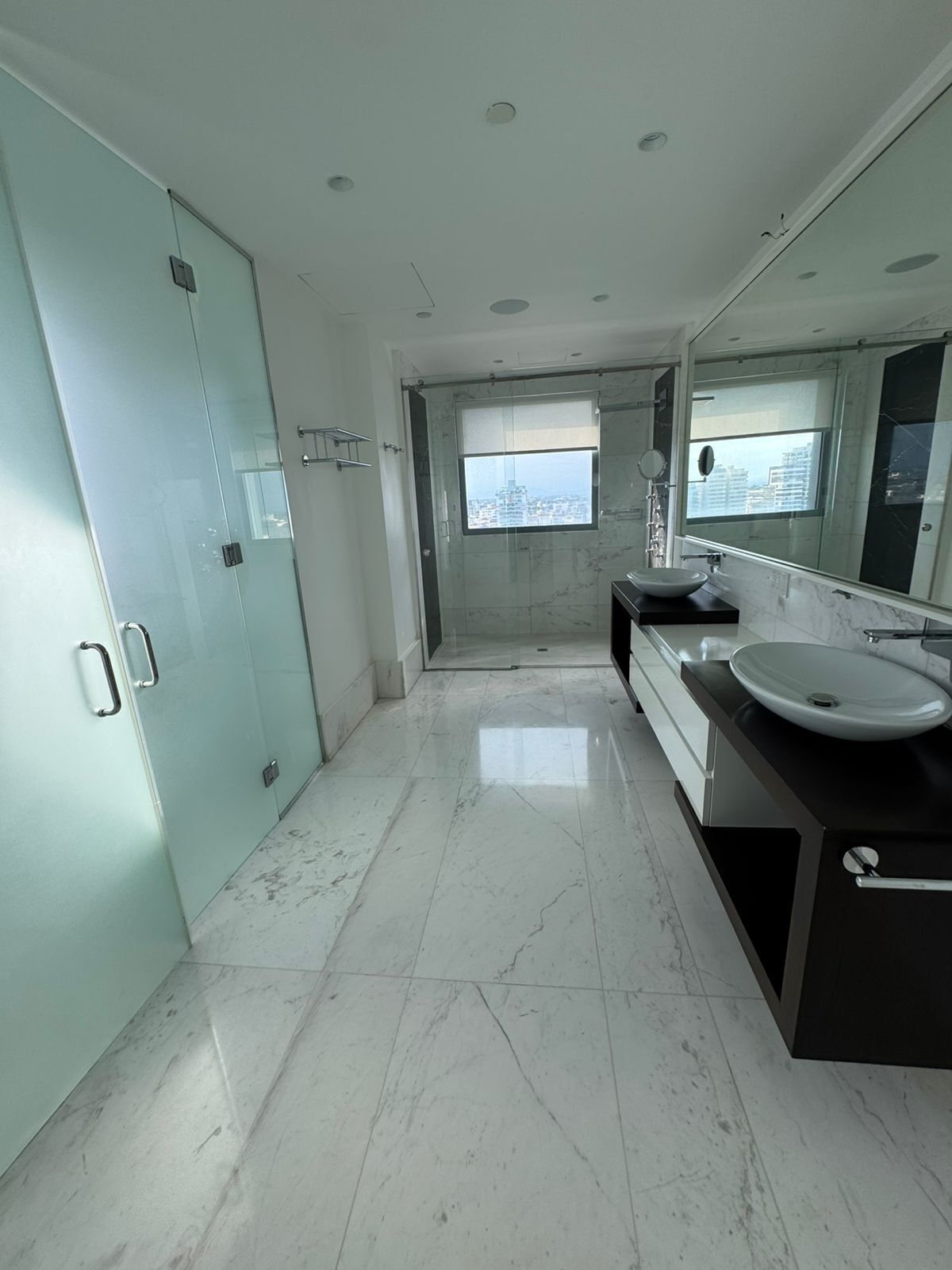 15 de 34: BAÑO HABITACIÓN PRINCIPAL