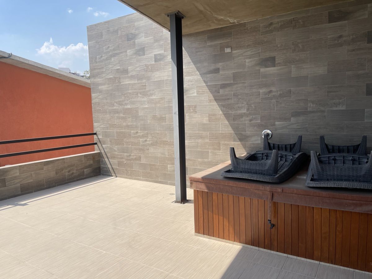 9 de 16: Terraza recámara principal