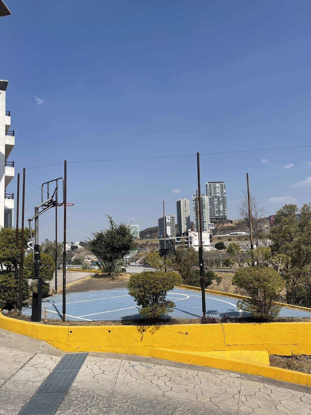 13 de 16