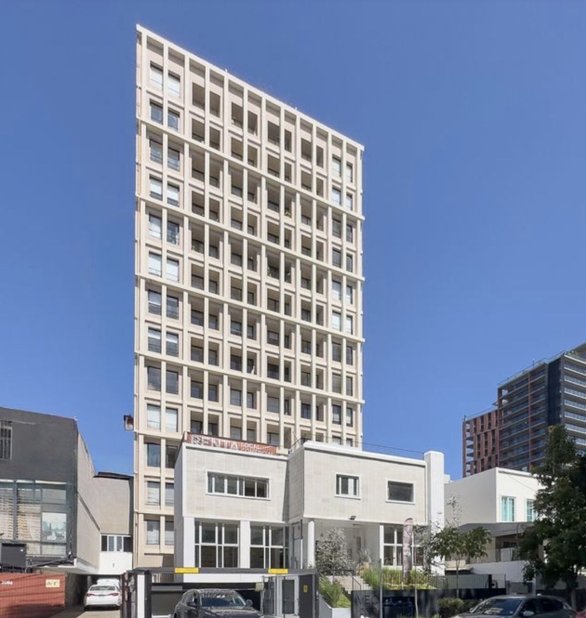 Excelente departamento en venta americana