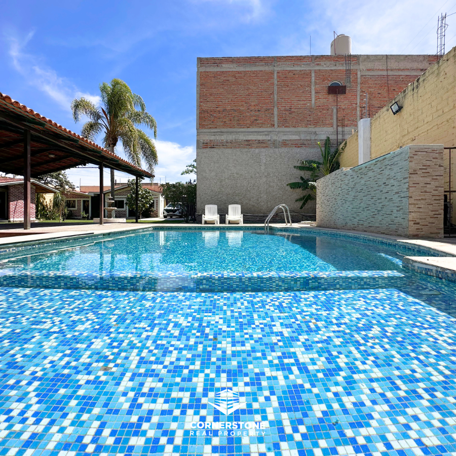 5 of 21: Terraza con alberca en venta en San Isidro Mazatepec