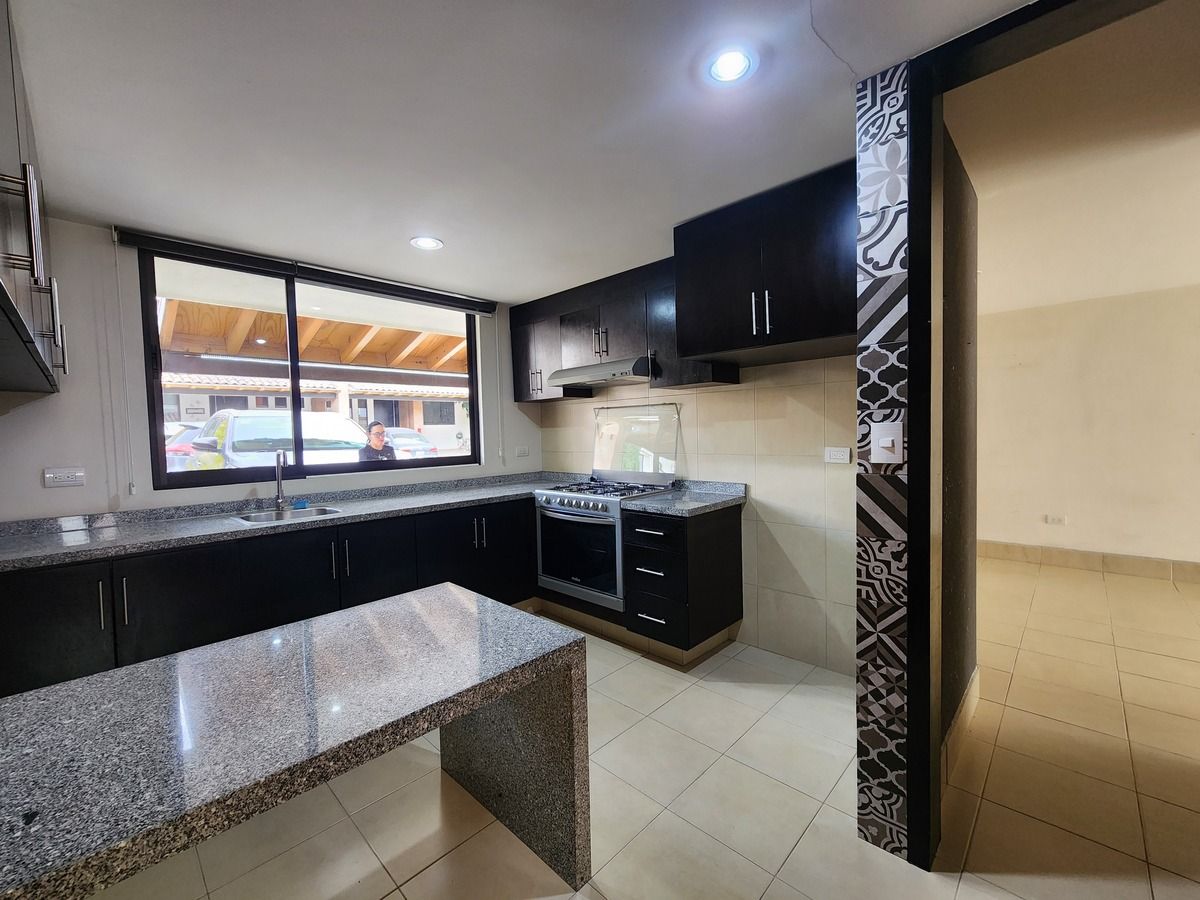 3 of 20: Cocina