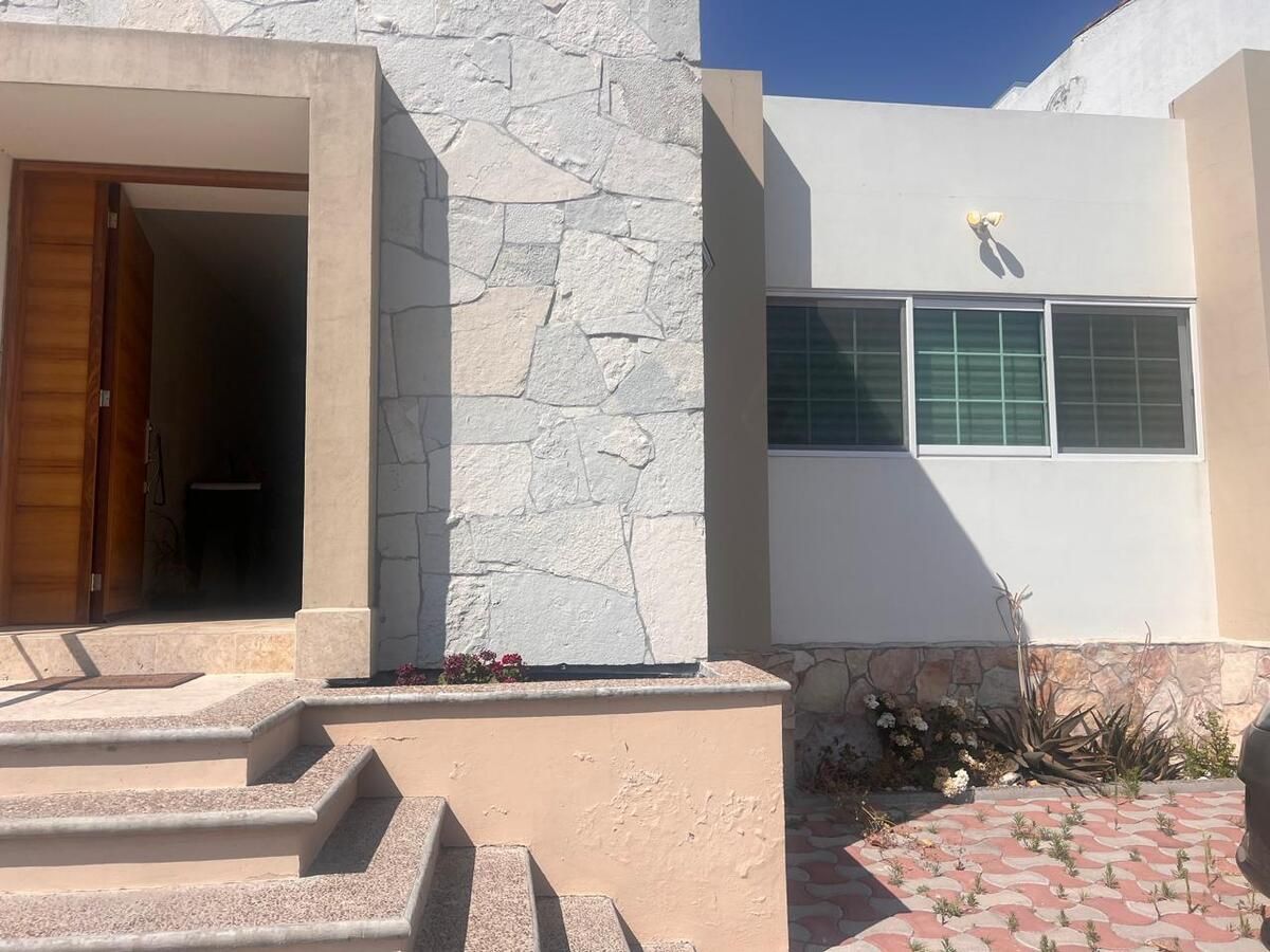 2 de 13: fachada