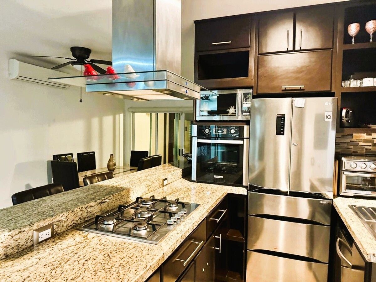9 de 23: Cocina Equipada