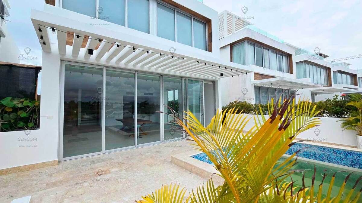 1 de 31: Villa con amarre privado en Ocean 21 Cap Cana 1