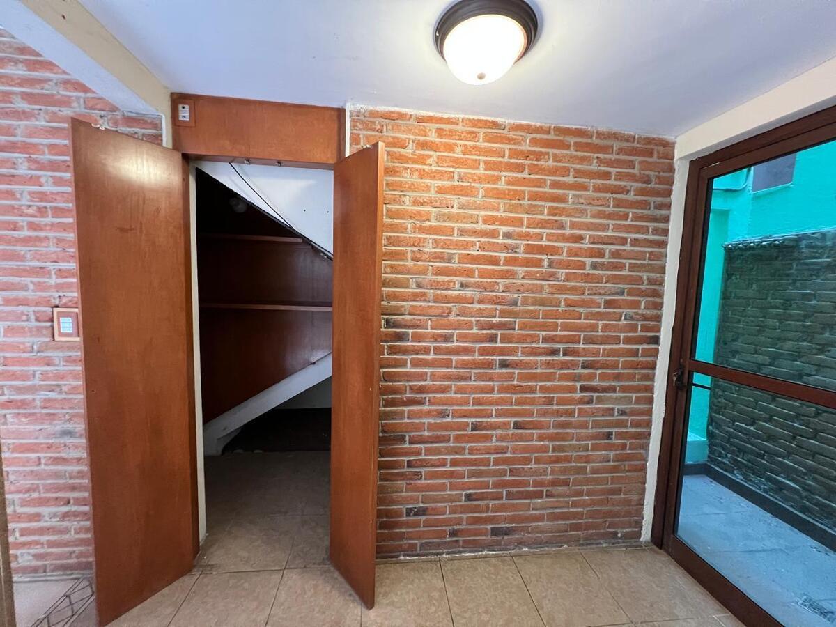 13 de 40: Alacena o bodega