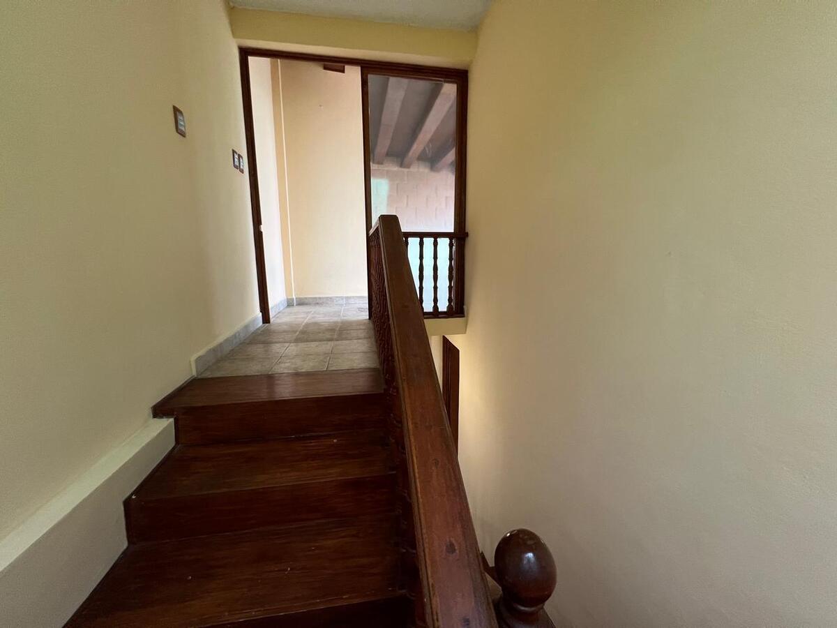 25 de 40: Hacia 2do piso