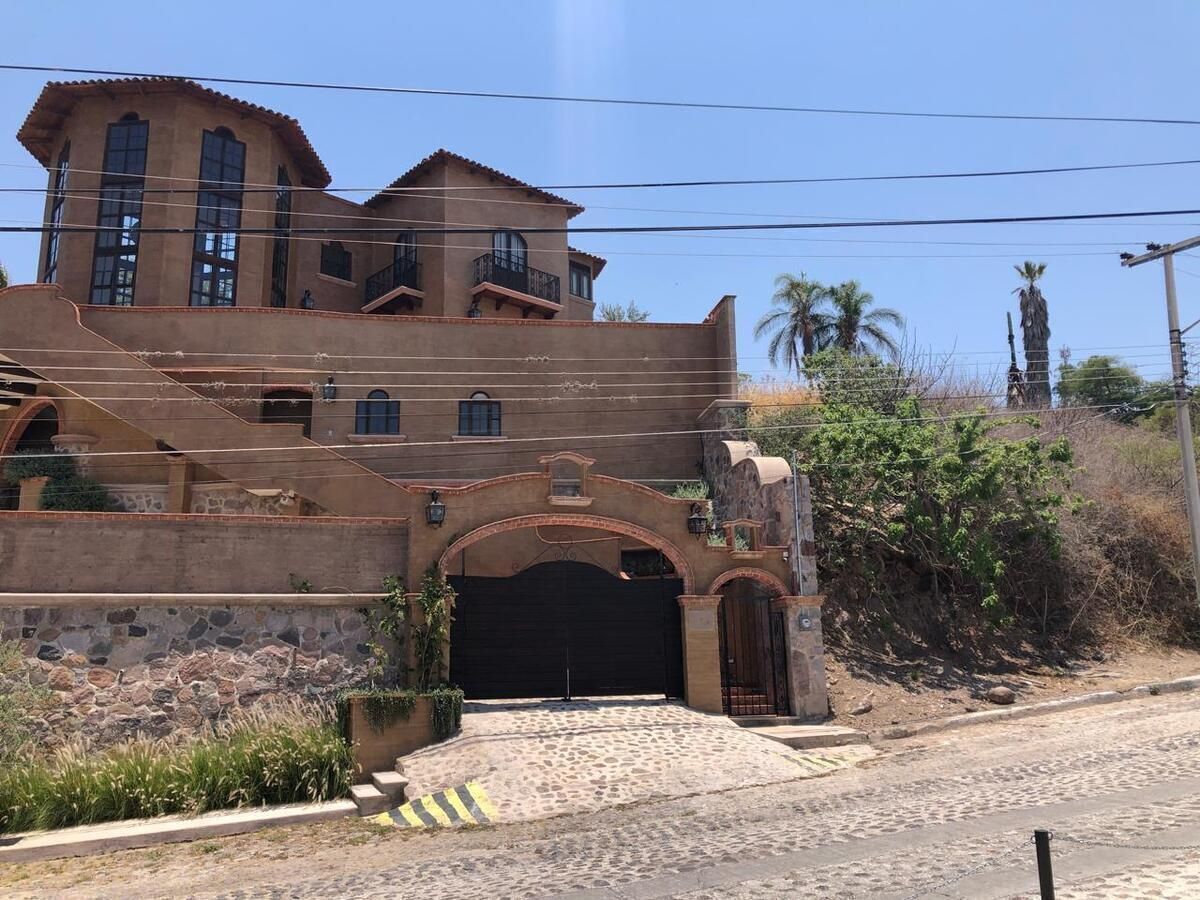 8 de 29
