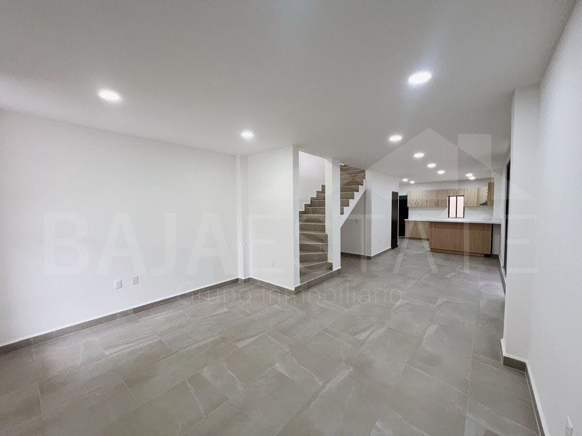 HOUSE FOR SALE IN COLONIA GARCIA TIJUANA - foto 2