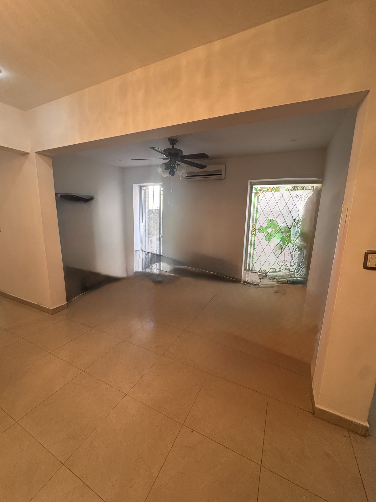 4 de 18: Espacio para Sala de TV/Home Office