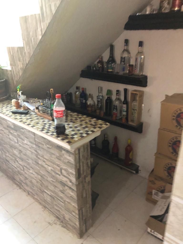 8 of 11: Bar