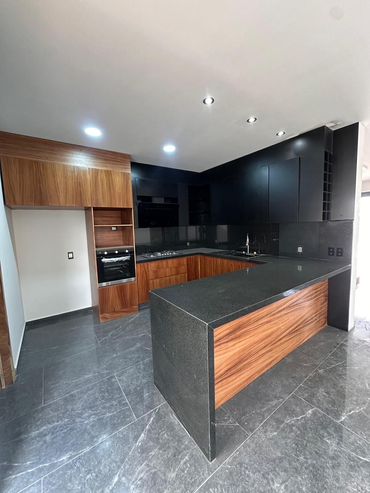 3 of 26: Casa en Venta en Residencia El Edén Cocina