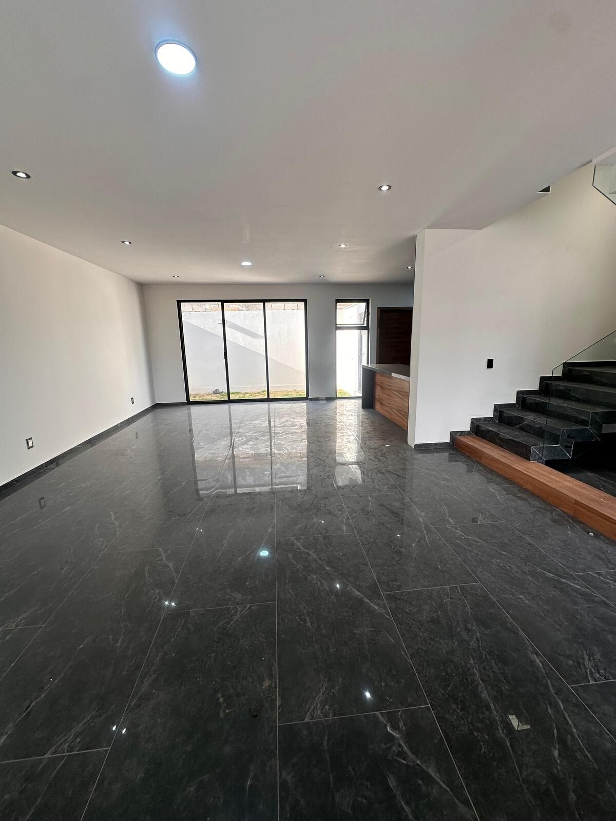 4 of 26: Casa en Venta en Residencia El Edén Sala