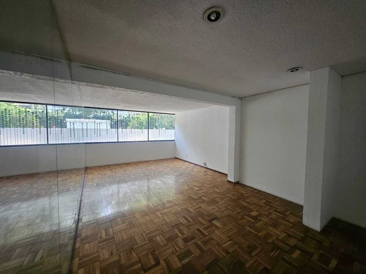 Casa para Renovar con uso de suelo para oficinas y comercio en Palmas - foto 3