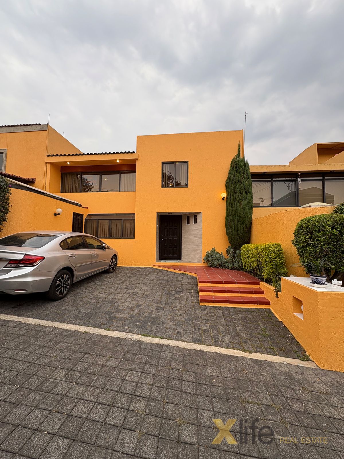 1 de 25: Fachada