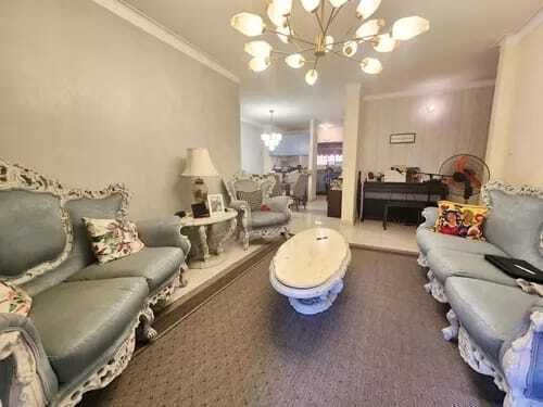 2 de 10: Sala