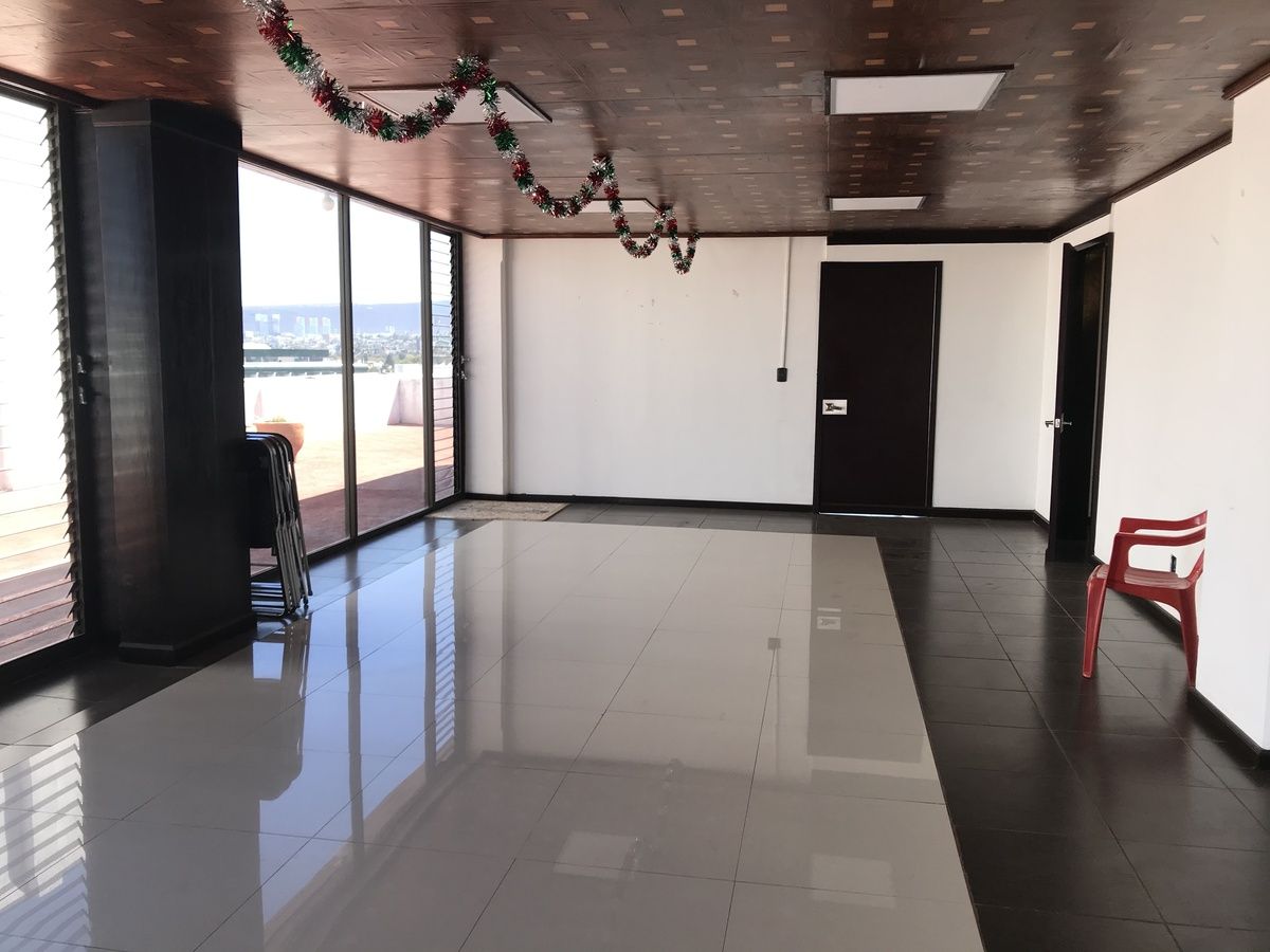 3 de 18: Oficina central