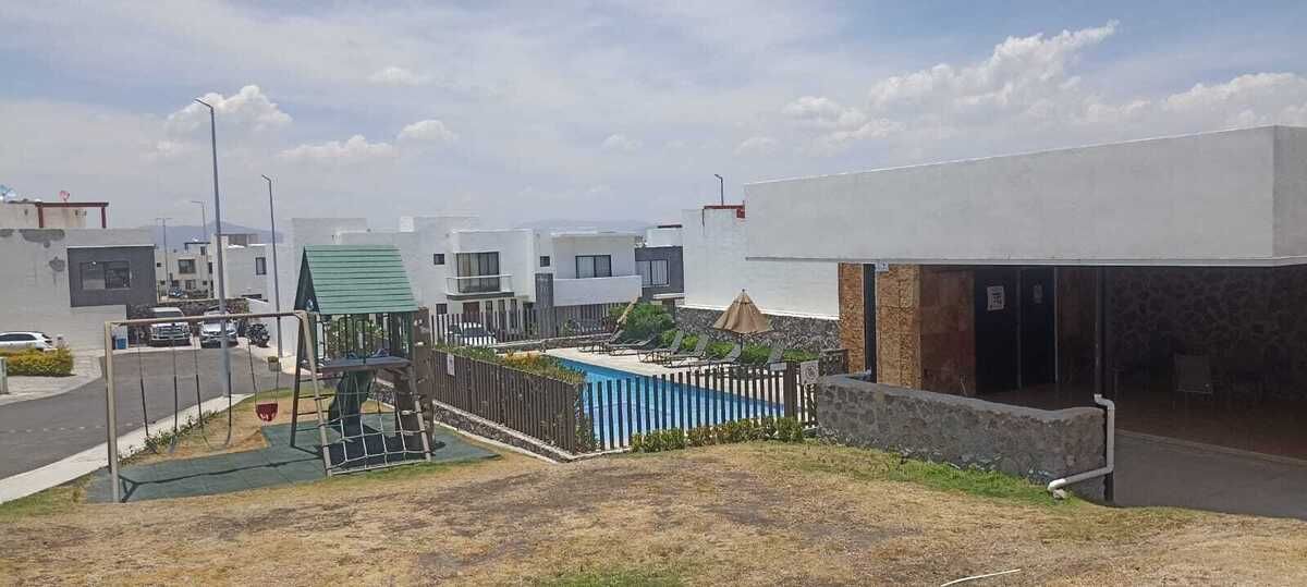 28 de 37