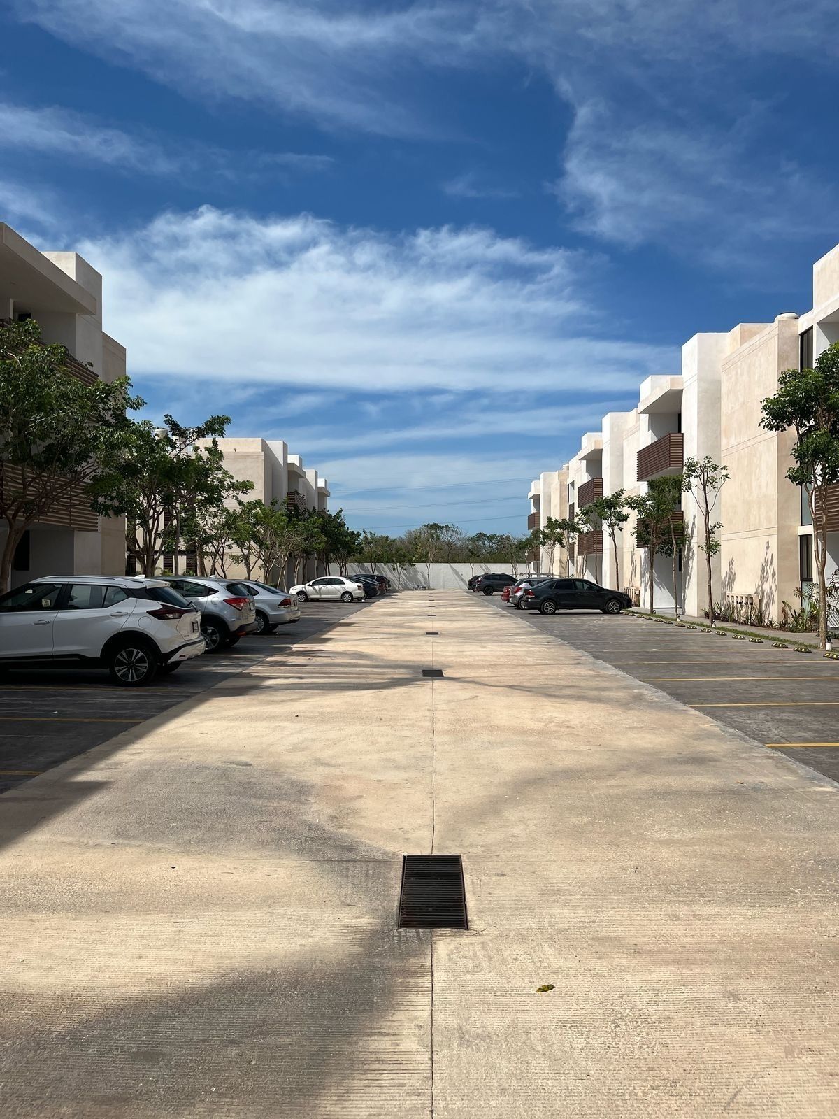13 de 18: estacionamiento