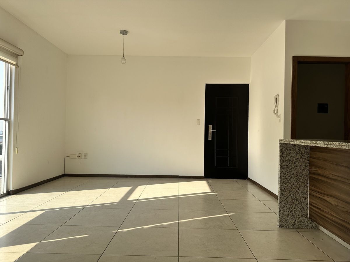 3 of 15: sala - comedor