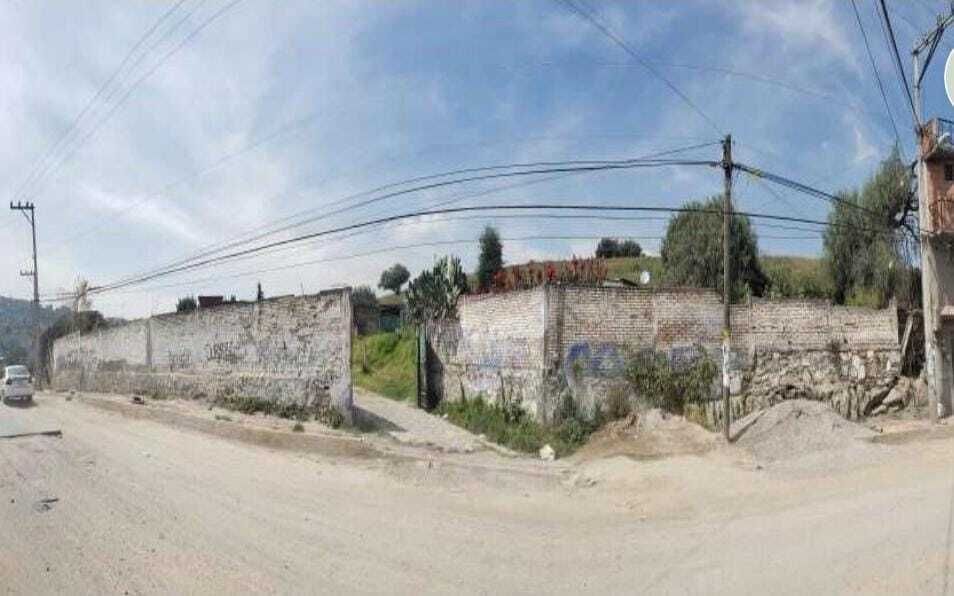 2 of 4: VISTA ACCESO DEL LOTE