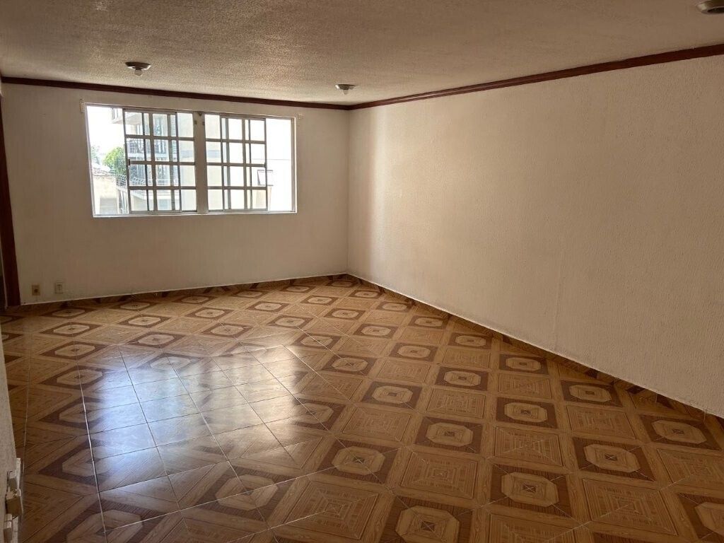 4 de 33