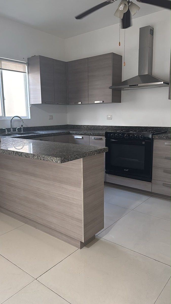 Casa em Puerta de Hierro, Monterrey, foto 4 de 32
