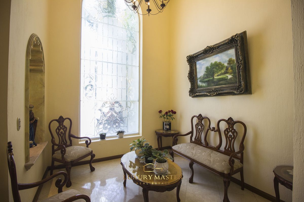 4 of 43: Casa en Villa Coral en Venta Recibidor