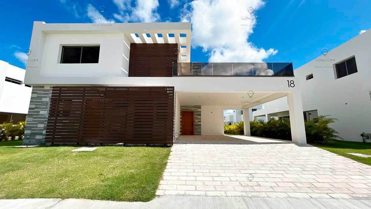 3 de 36: Se Vende Villa de 4 Habitaciones en Velero Punta Cana 3