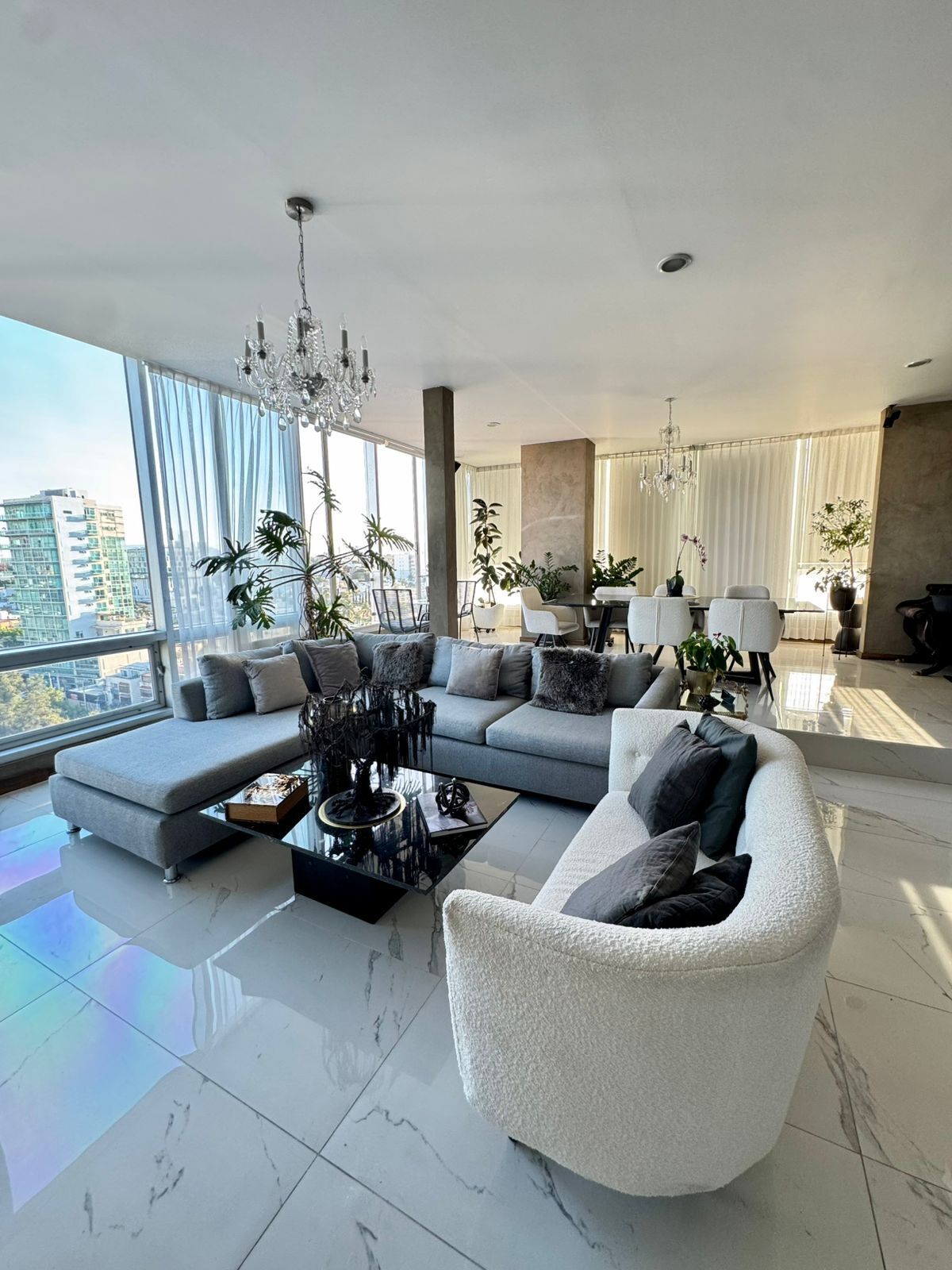 2 de 18: SALA