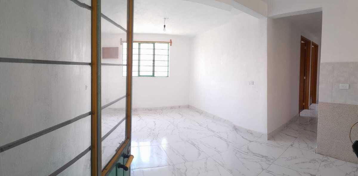 1 de 8: Espacio para sala/comedor