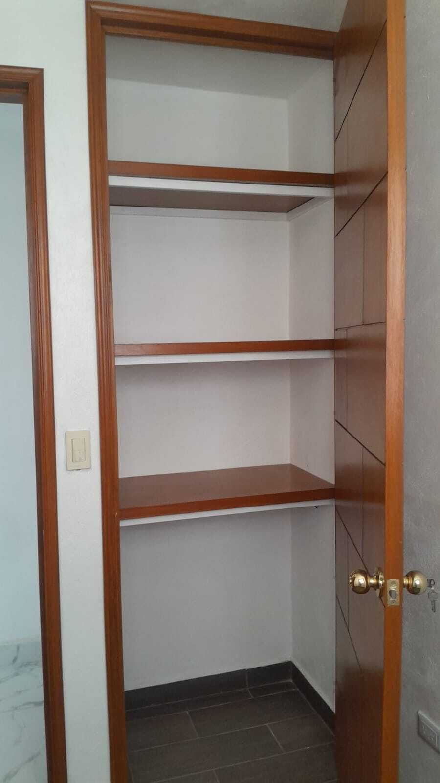 2 de 8: Recamaras con closet pequeño