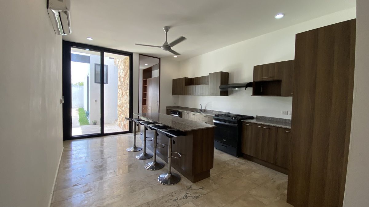 4 de 29: Cocina equipada