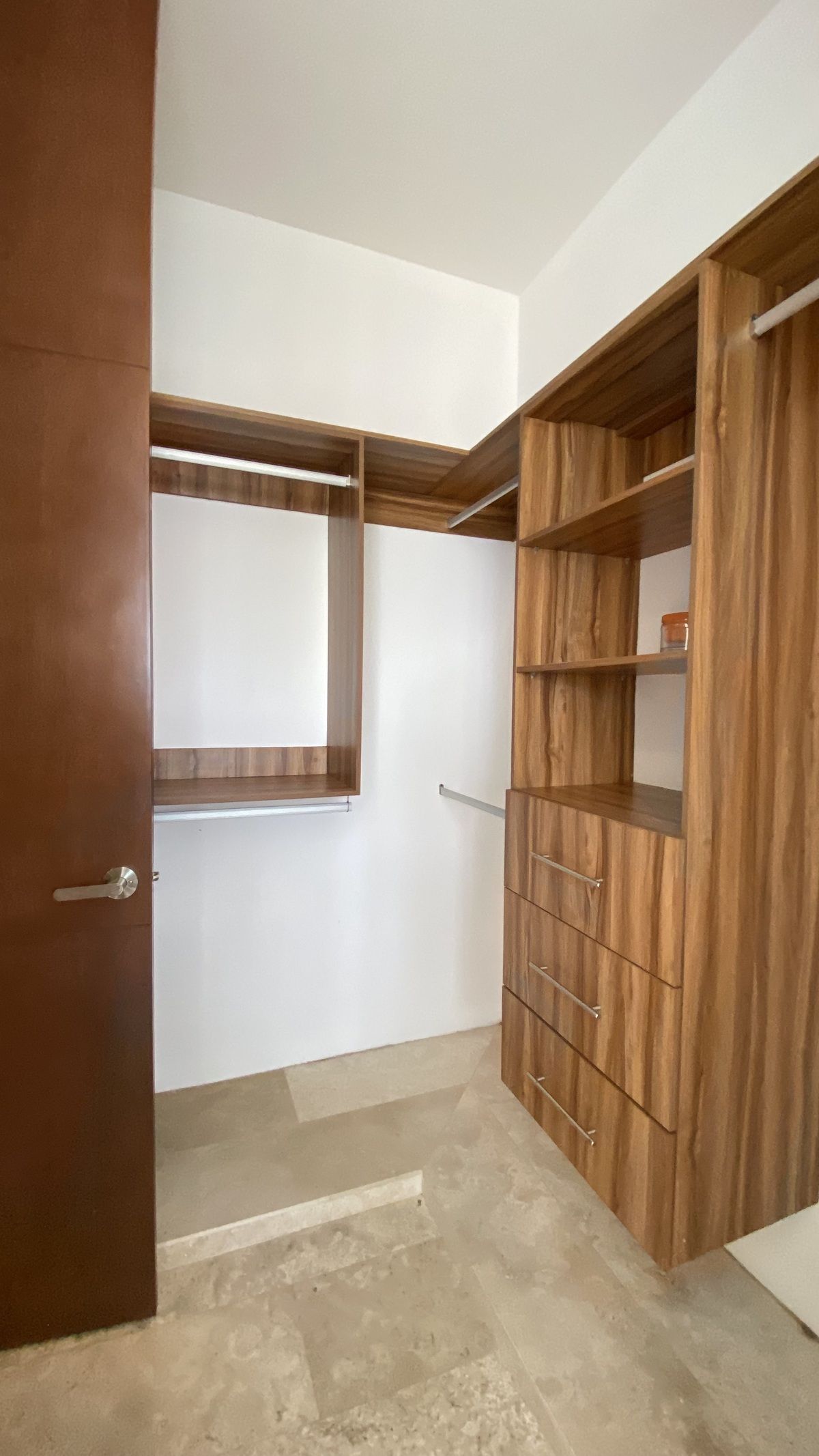 18 de 29: Closet rec 2