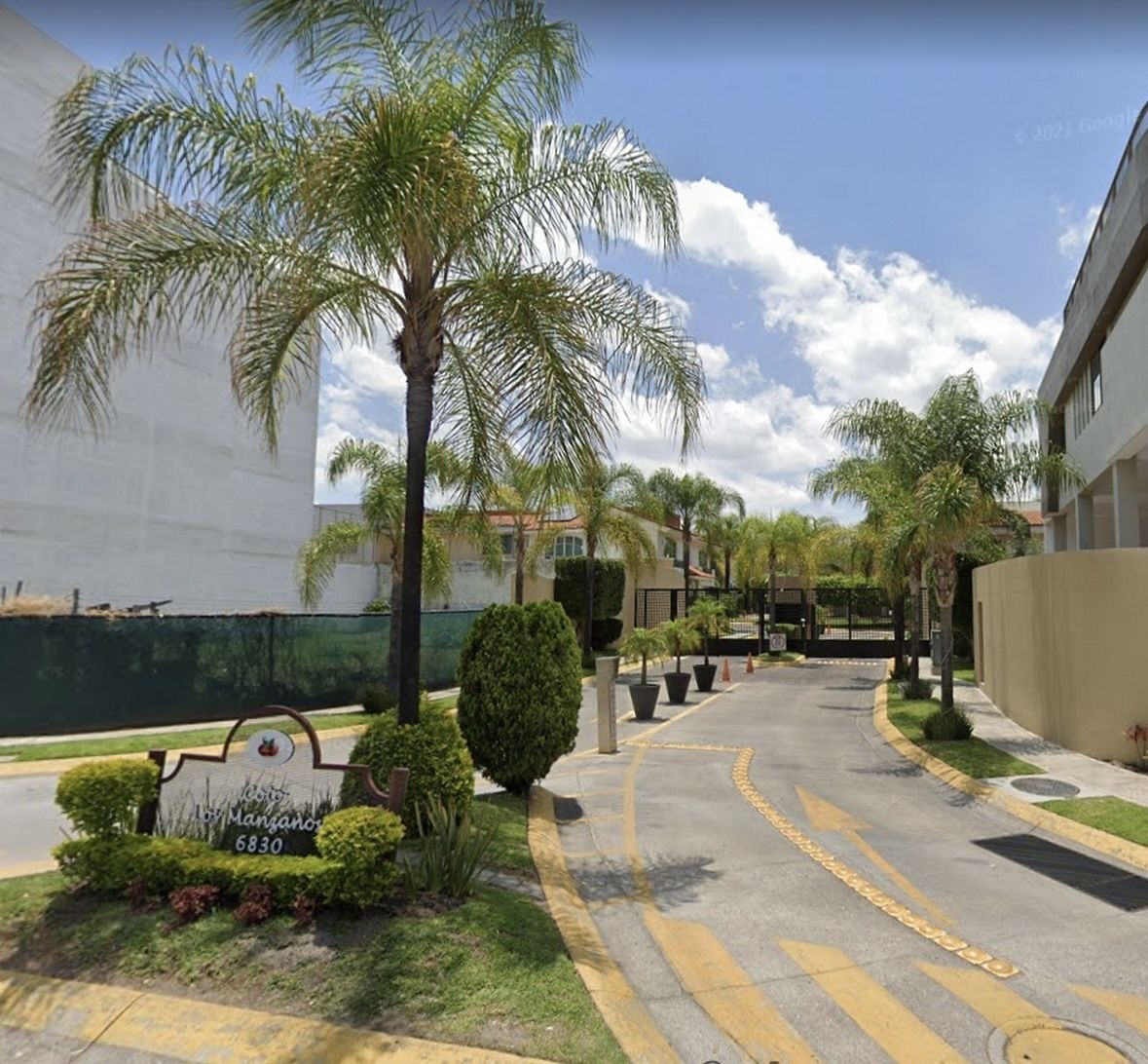 3 de 8: Terreno en Parque Metropolitano en Coto Manzanos