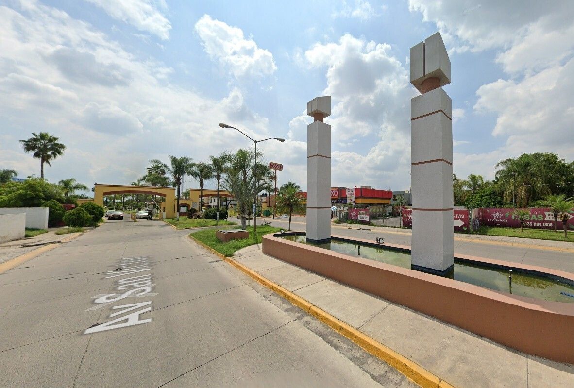 7 of 9: Acceso, excelente ubicación
