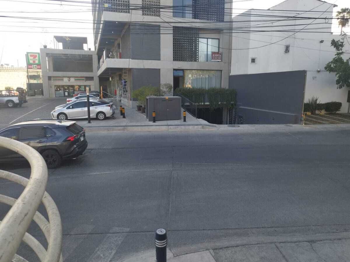 7 de 32