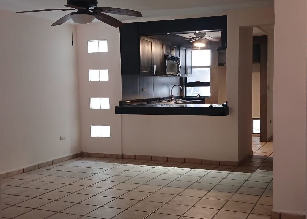3 of 10: Sala / Cocina