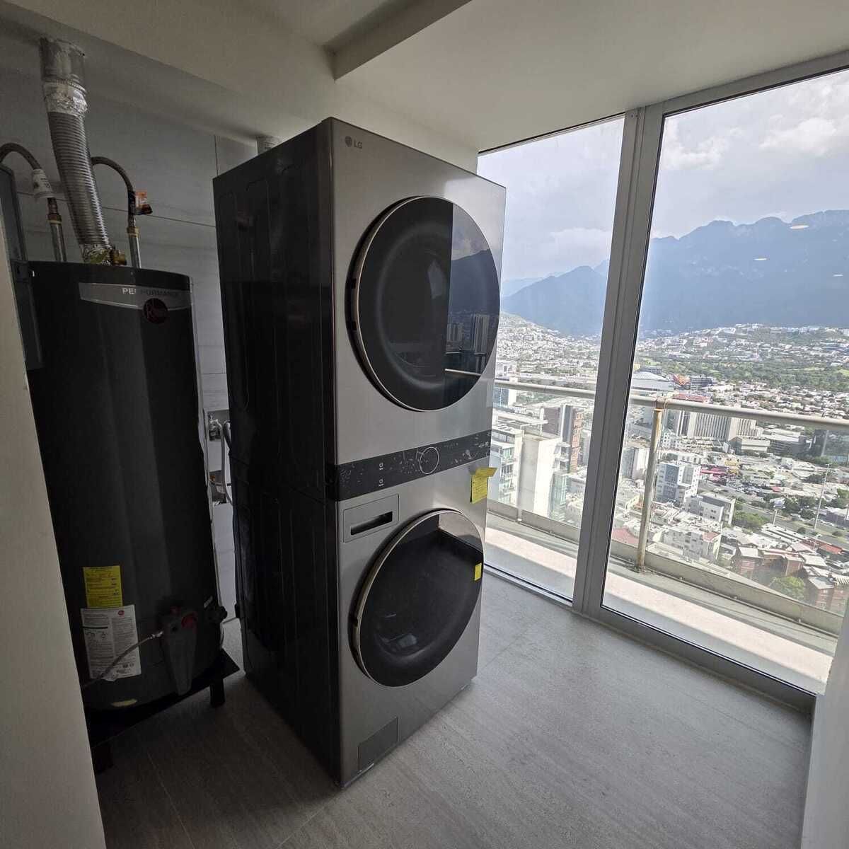 10 de 19: LAVANDERIA Y ZINC