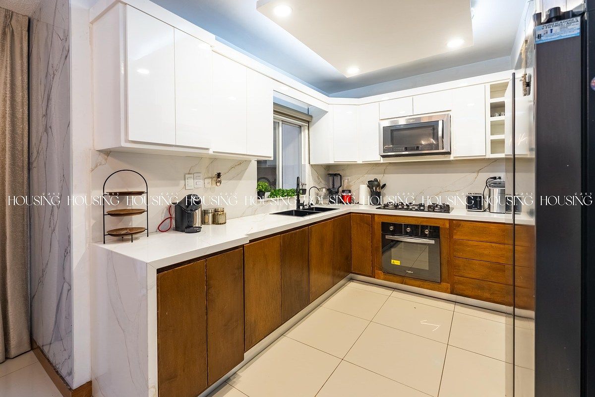 7 of 19: Cocina