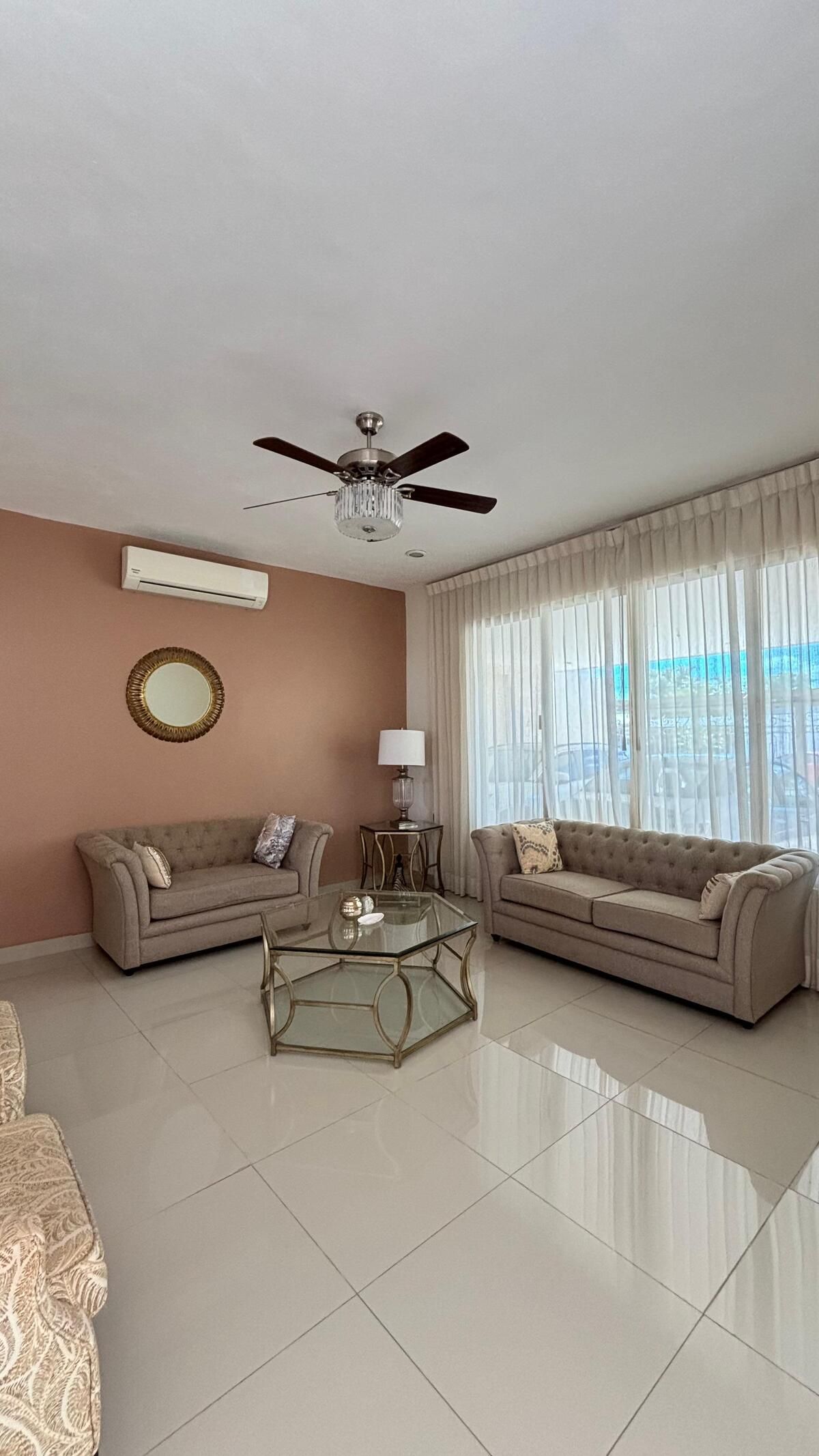 12 de 25: sala