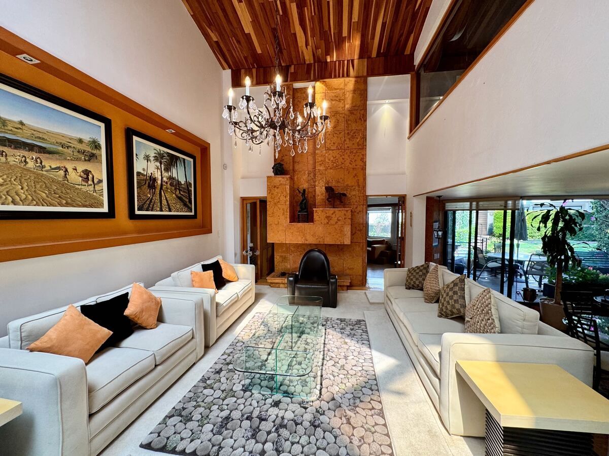 1 de 16: Sala