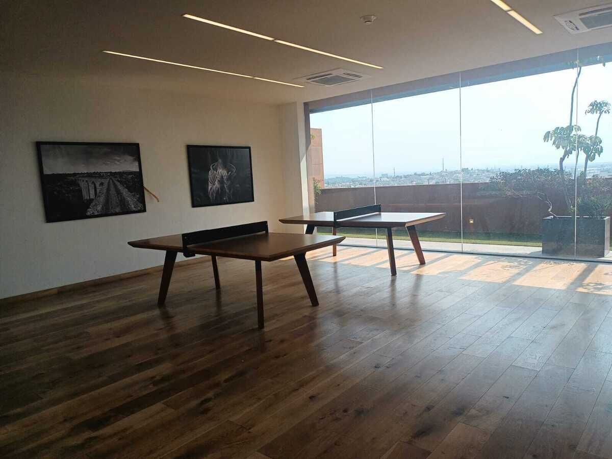 10 of 10: Salón de juegos