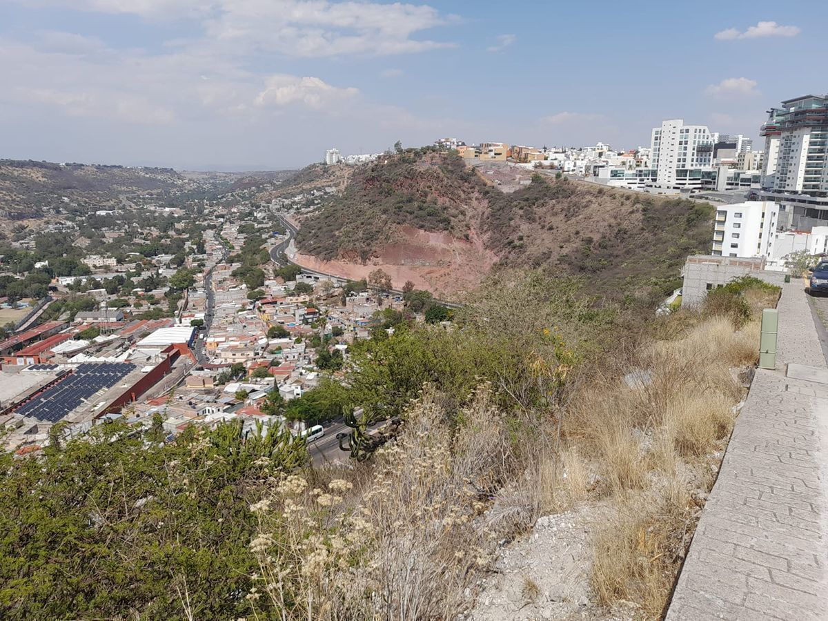 9 de 28